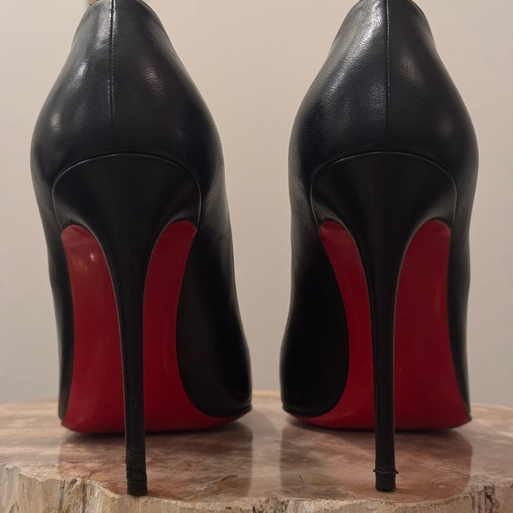 Christian Louboutin  120 Black Calf Leather Pumps Size 37 w origbox & shoe bags - Picture 13 of 16